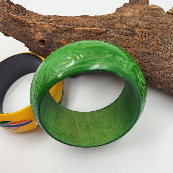 Green & Yellow w/ Parrot Bracelet Set - Picture 4 of 6
